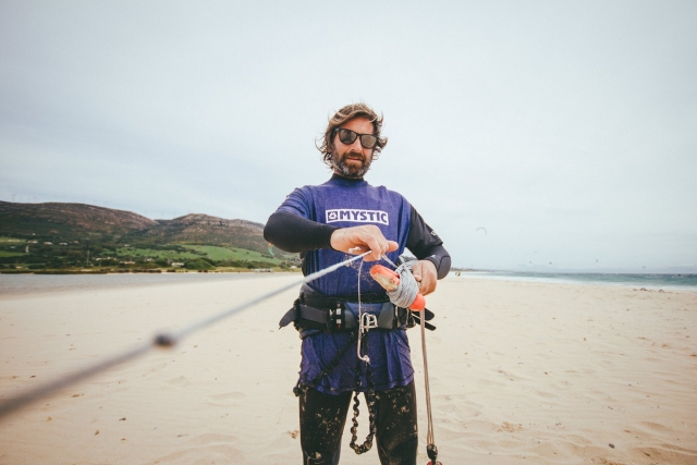  Pegar o kite em Tarifa 